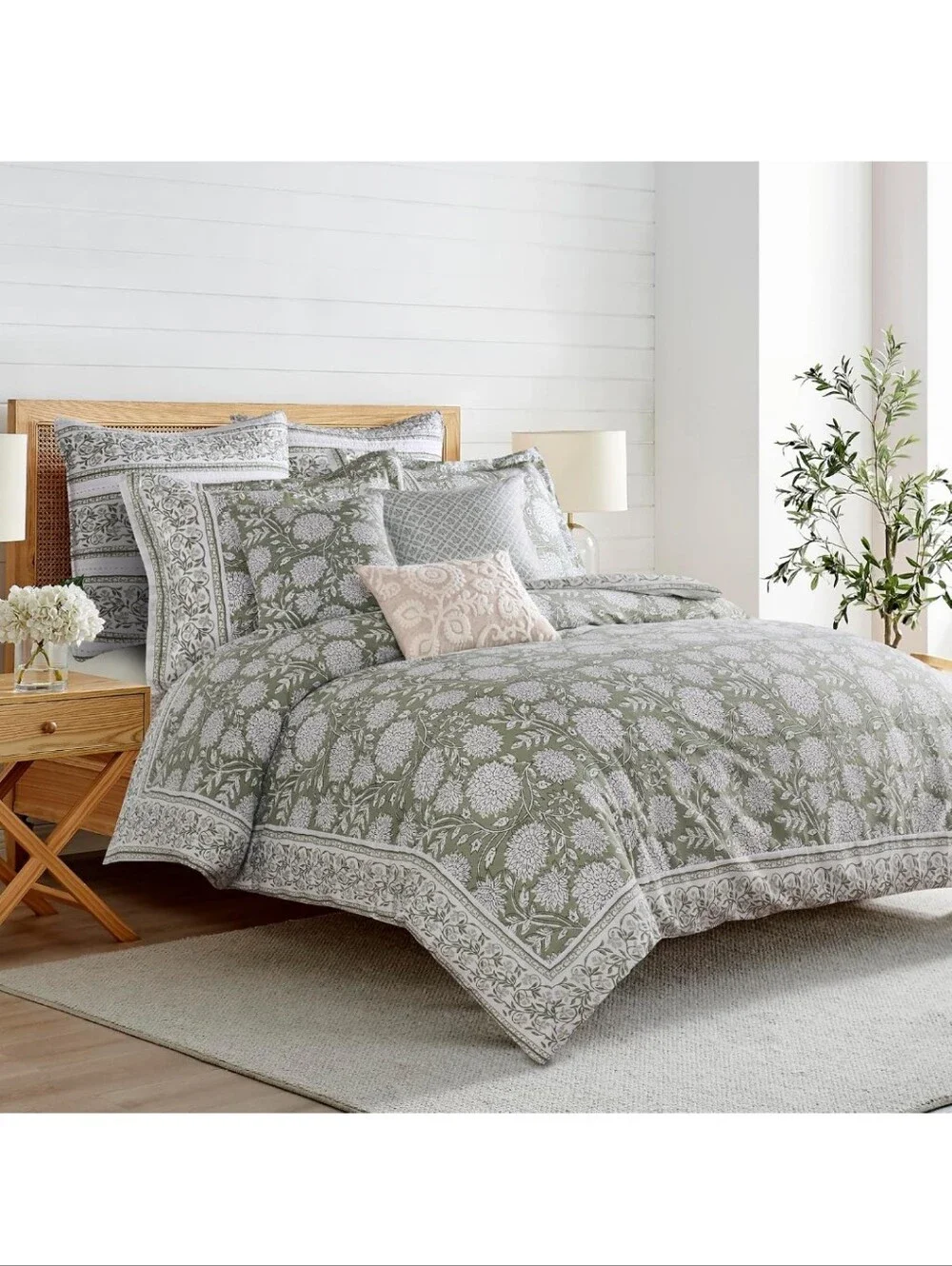 Levtex Home Adare Sage Reversible King Duvet Cover Set (106x94in) with 2 Pillow